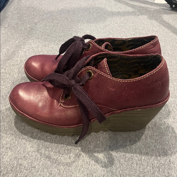 Fly London wedge lace up shoes. - Picture 4 of 9